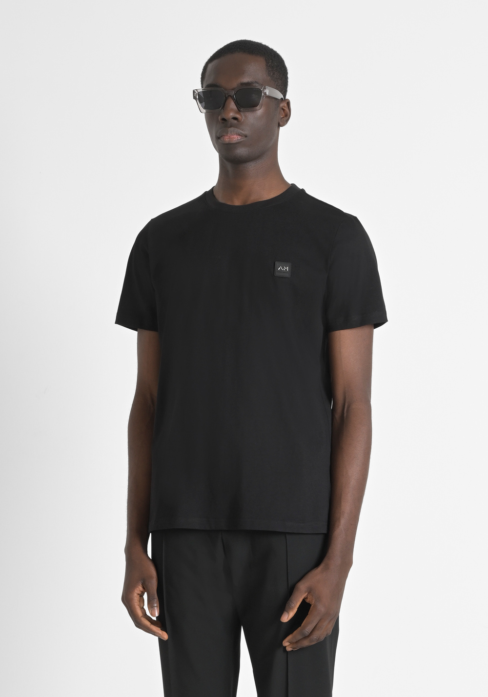 REGULAR FIT 100% COTTON JERSEY T-SHIRT WITH STITCHED PATCH AND CONTRASTING MONOGRAM - T-shirts & Polo | Antony Morato Online Shop