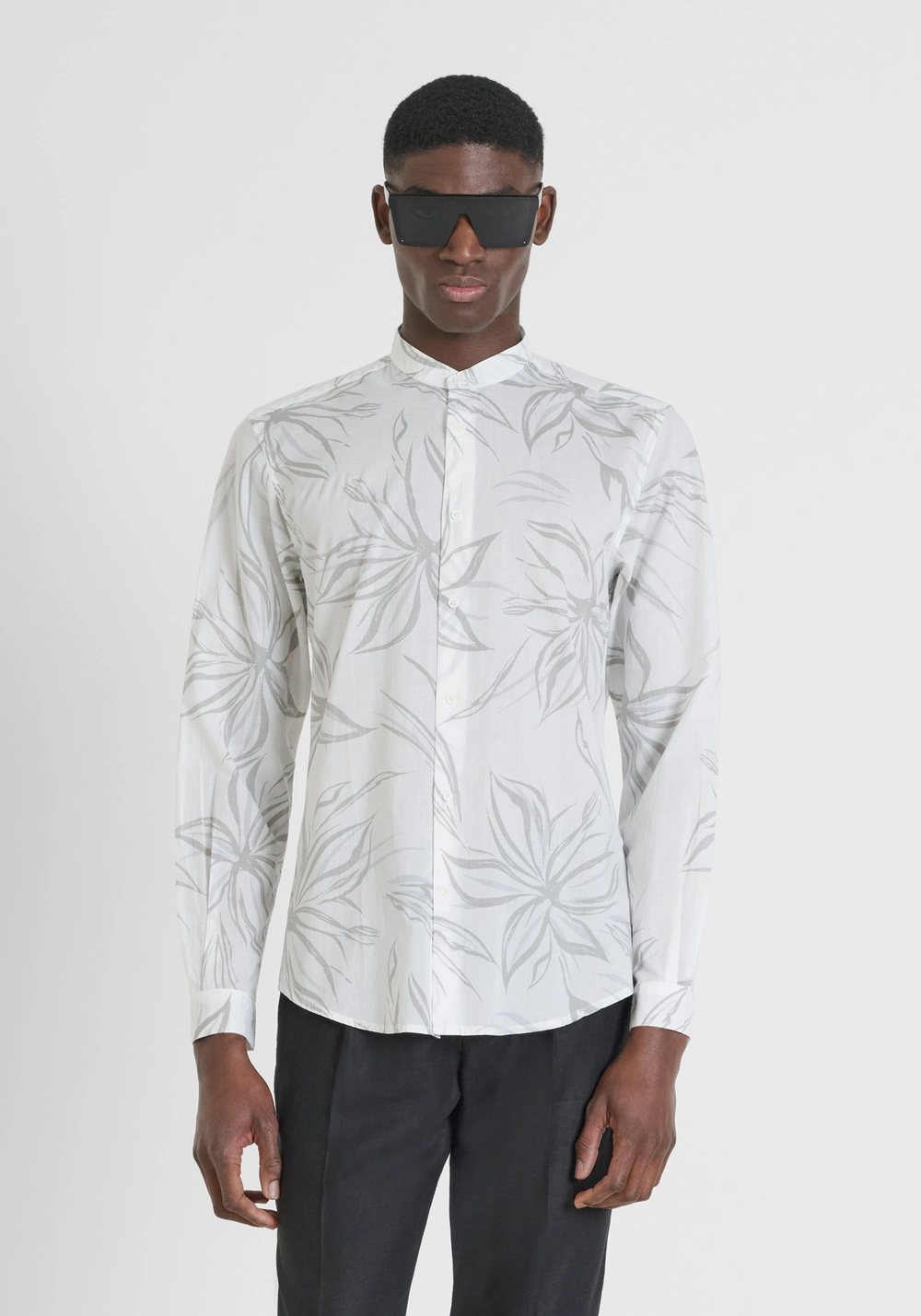 REGULAR FIT SHIRT "SEOUL" IN PRINTED COTTON FABRIC WITH LOGOED BADGE - Men's Shirts | Antony Morato Online Shop