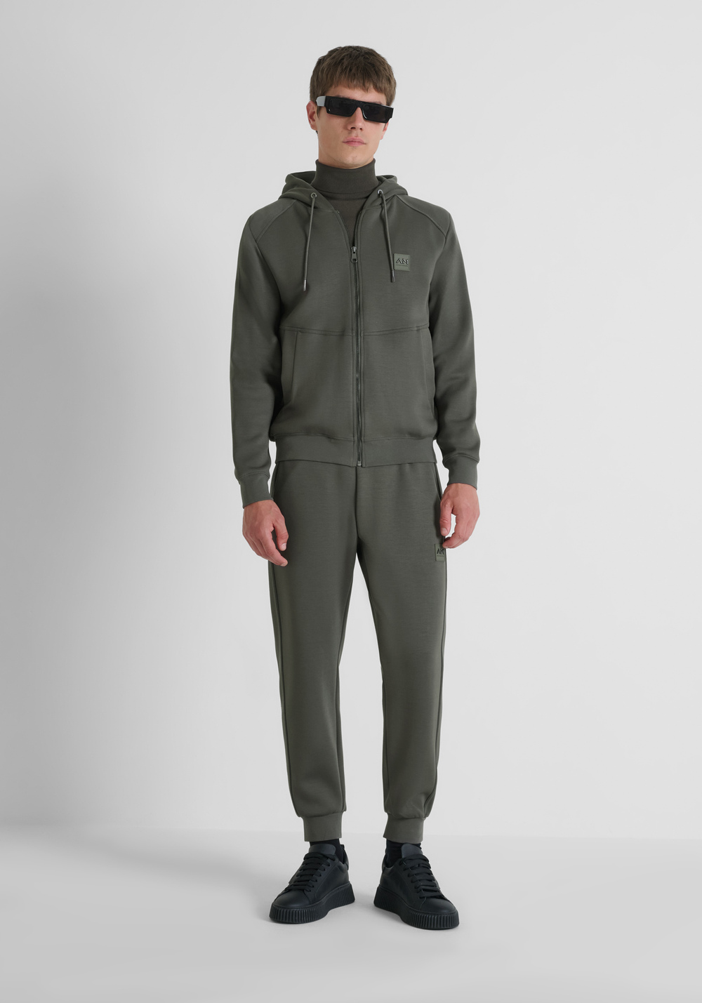 LOOK 175 - Je Shoppe par Look | Antony Morato Online Shop