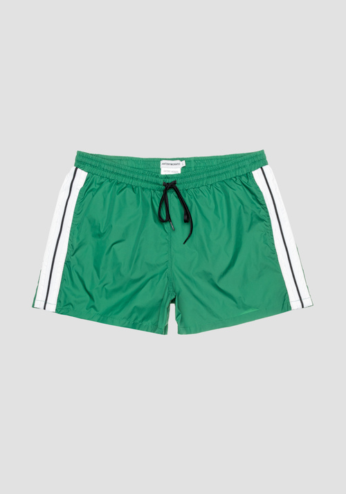 SLIM FIT SWIMMING TRUNKS IN TECHNICAL FABRIC - All FW19 - no timeless | Antony Morato Online Shop