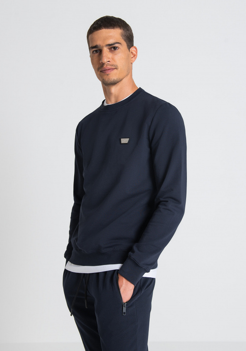slim fit crew neck sweatshirts