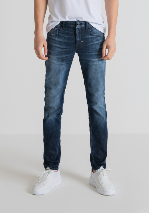 JEANS TAPERED FIT “OZZY” IN STRETCH DENIM SCURO - Jeans Tapered Fit Uomo | Antony Morato Online Shop