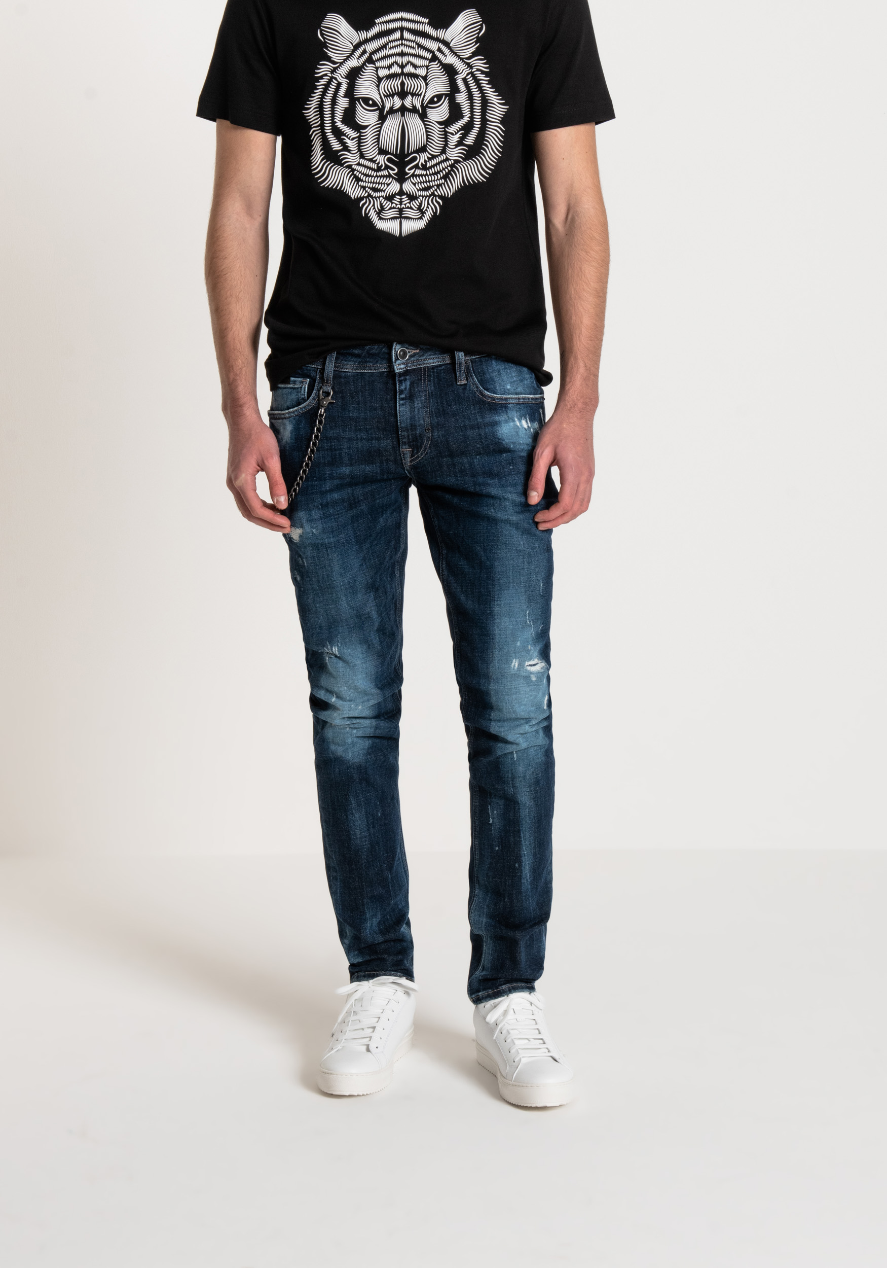 JEANS TAPERED „IGGY” AUS STRETCH-DENIM - Jeans | Antony Morato Online Shop