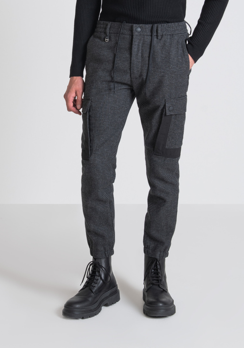 CARROT FIT TROUSERS IN WOOL-BLEND HOUNDSTOOTH FABRIC - Trousers | Antony Morato Online Shop