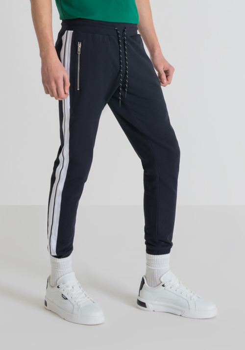 SOFT SLIM-FIT SWEATPANTS WITH SIDE BAND - Leisure Outfit | Antony Morato Online Shop
