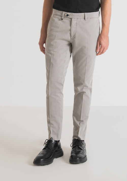 "BRYAN" SKINNY-FIT TROUSERS IN STRETCH-COTTON GABARDINE - Clothing | Antony Morato Online Shop