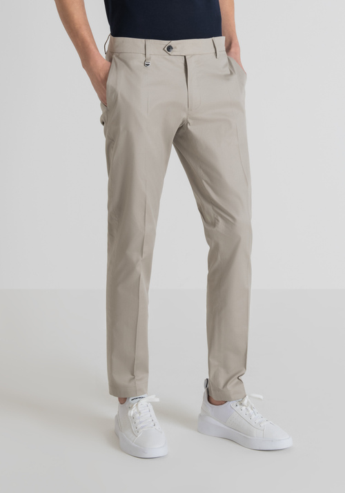 SKINNY-FIT “BRYAN” TROUSERS MADE FROM STRETCHY COTTON TWILL | Antony Morato Online Shop