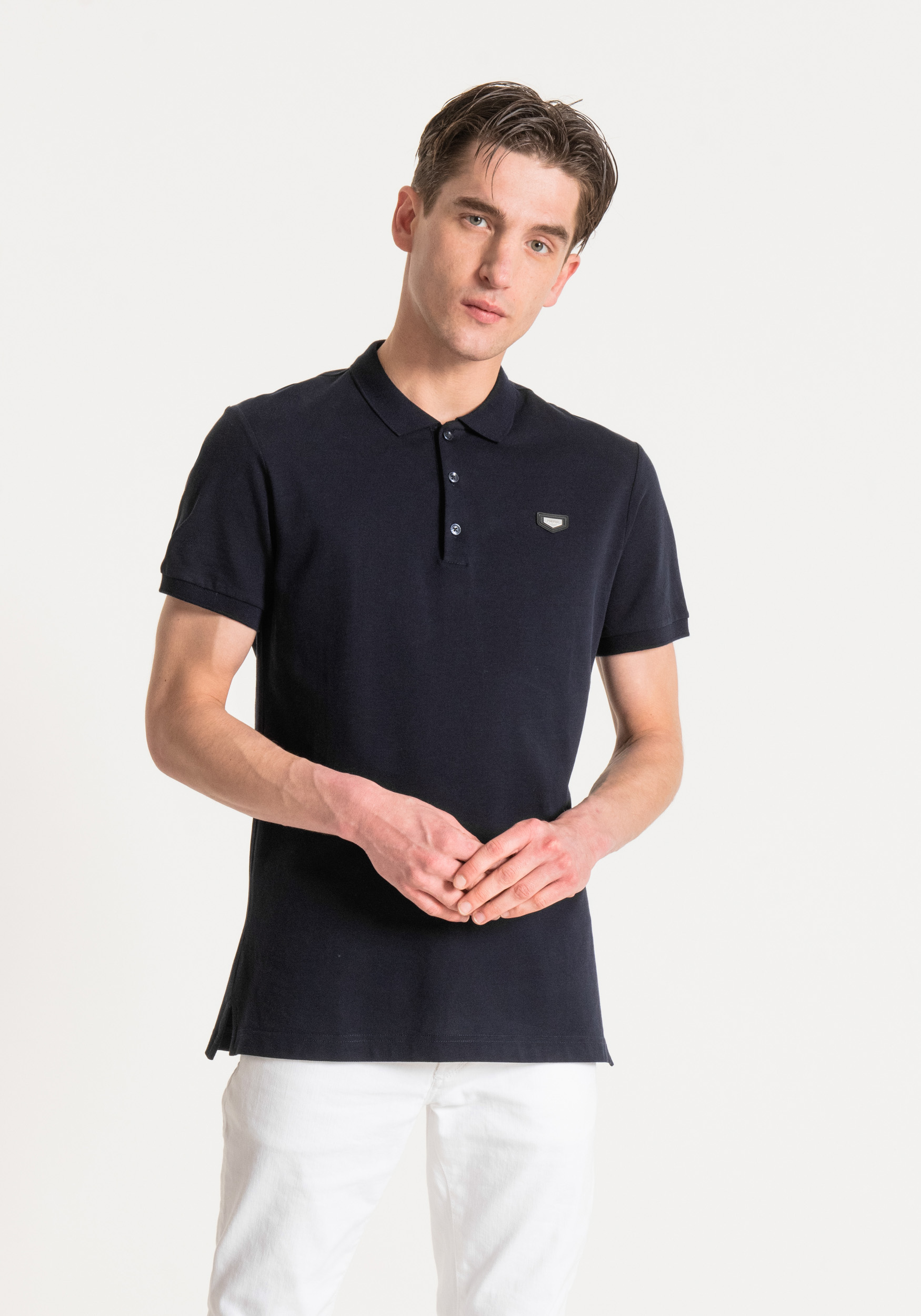 REGULAR-FIT POLO SHIRT IN SOFT PIQUE' COTTON WITH A DECORATIVE PLAQUE | Antony  Morato