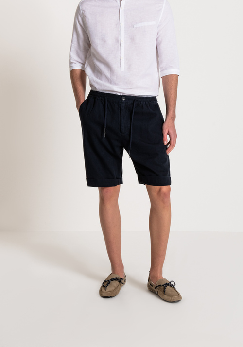 CARROT-FIT SHORTS IN 100% COTTON CANVAS WITH AN ELASTICATED DRAWSTRING WAIST | Antony Morato Online Shop