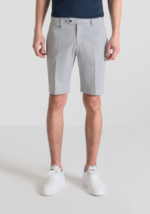“BRYAN” SKINNY-FIT SHORTS IN ELASTICATED COTTON WITH MICRO-PATTERN - Men's Shorts | Antony Morato Online Shop