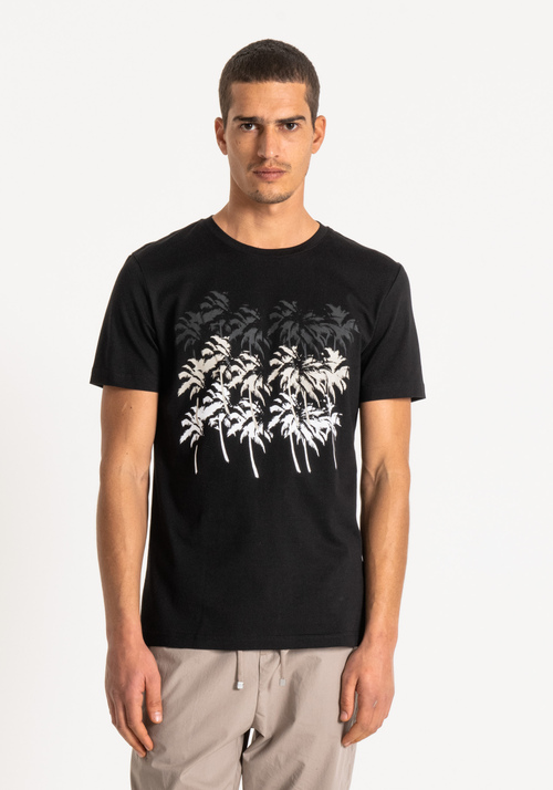 T-SHIRT SLIM FIT AUS 100 % BAUMWOLLE MIT PALMENPRINT - T-Shirts & Poloshirts | Antony Morato Online Shop
