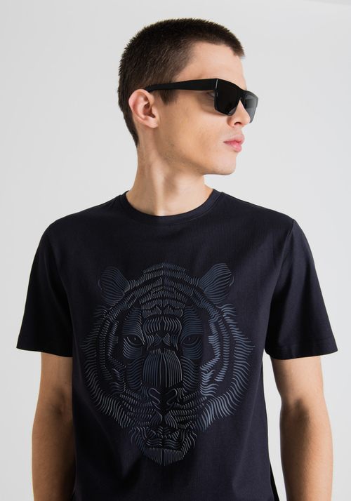 SLIM FIT T-SHIRT IN PURE COTTON WITH TIGER PRINT - Mood Tokyo | Antony Morato Online Shop