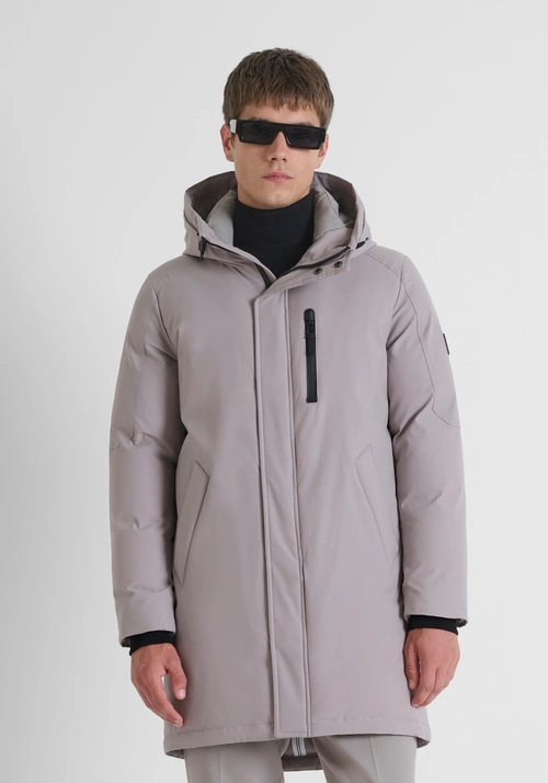 PLUMÍFERO REGULAR FIT EN TEJIDO TÉCNICO IMPERMEABLE Y RELLENO ECOLÓGICO DUPONT SORONA - Cazadoras y abrigos | Antony Morato Online Shop