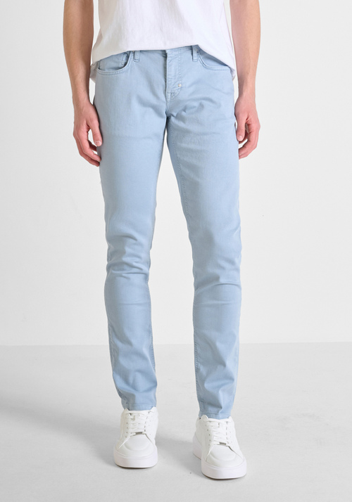 "OZZY" TAPERED FIT COLOURED DENIM JEANS - ozzy | Antony Morato Online Shop