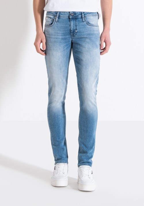 OZZY TAPERED FIT JEANS IN MID BLUE POWER STRETCH DENIM - Men's Tapered Fit Jeans | Antony Morato Online Shop