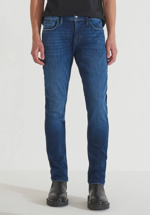 "OZZY" TAPERED FIT JEANS IN POWER STRETCH DENIM - Men's Tapered Fit Jeans | Antony Morato Online Shop