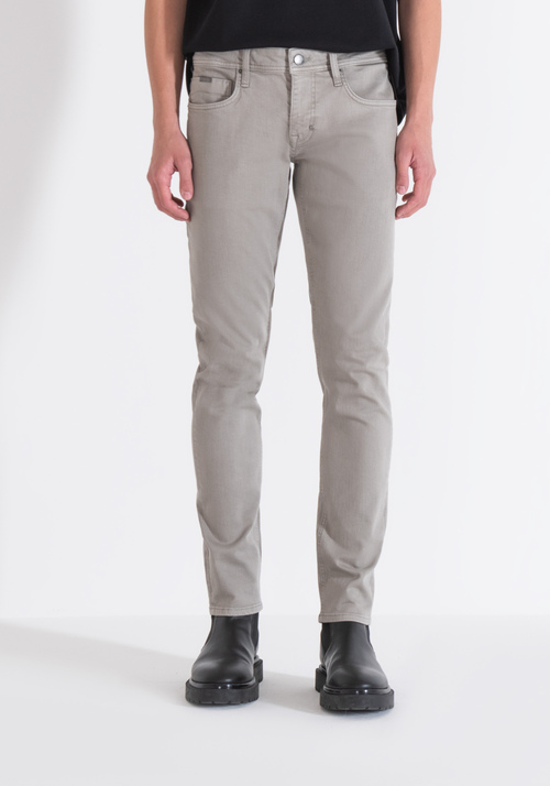 TAPERED FIT "OZZY" JEANS IN LIGHT DENIM - ozzy | Antony Morato Online Shop