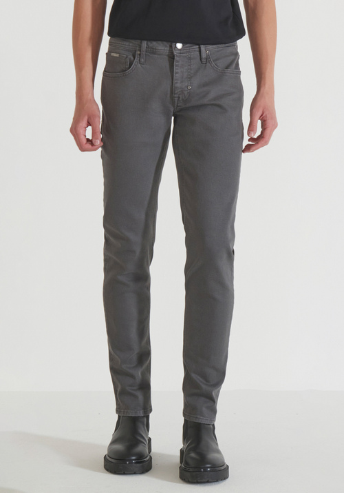 "OZZY" TAPERED FIT JEANS IN VINTAGE COLOURED DENIM - ozzy | Antony Morato Online Shop
