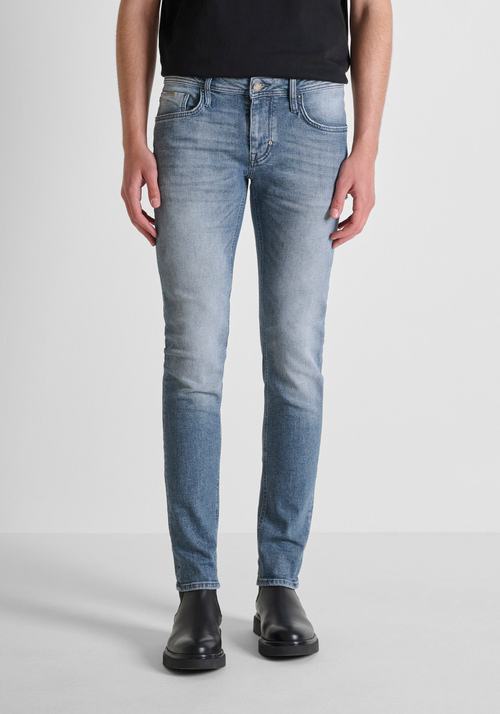 TAPERED FIT JEANS „OZZY“ MIT VERLAUFSWÄSCHE - Bekleidung | Antony Morato Online Shop