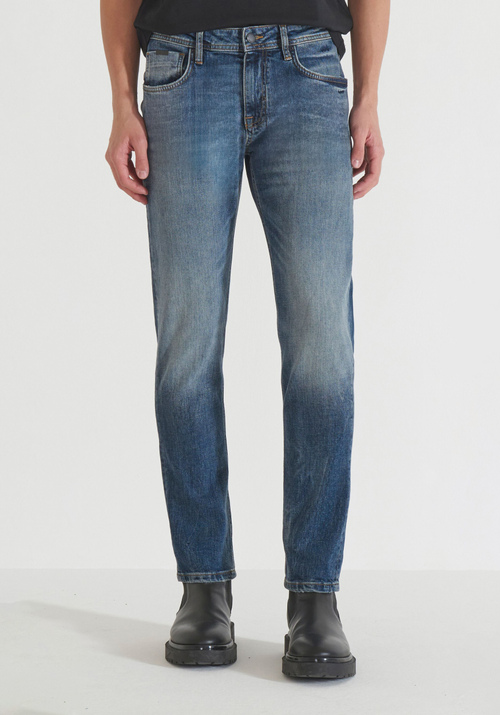 JEANS "KURT" COMFORT TAPERED FIT IN AUTHENTIC DENIM BLU - kurt | Antony Morato Online Shop