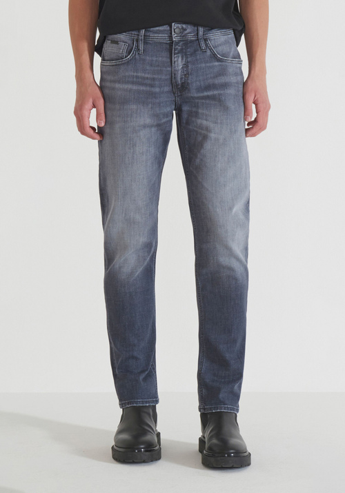JEANS "KURT" COMFORT TAPERED FIT ICONIC IN DENIM GRIGIO - kurt | Antony Morato Online Shop