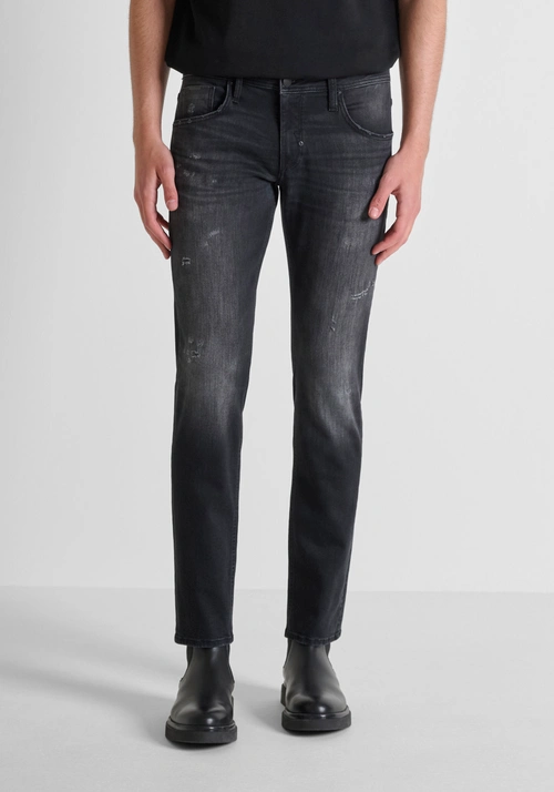 VAQUEROS COMFORT TAPERED FIT «KURT» EN DENIM NEGRO EFECTO DEGRADADO - Vaqueros | Antony Morato Online Shop