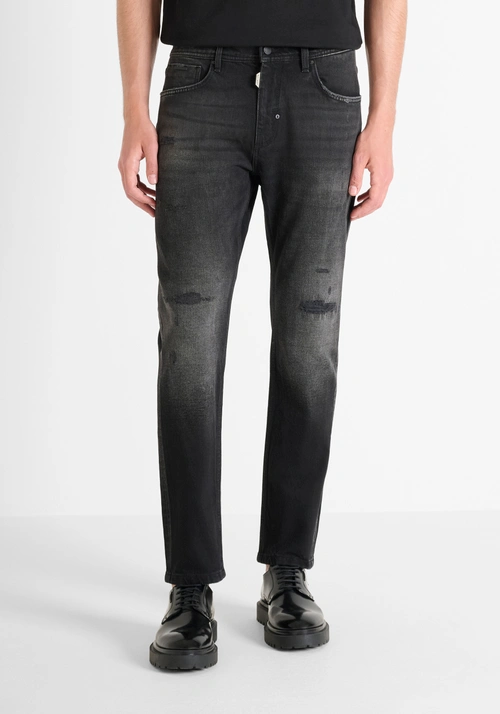 SLIM CROPPED FIT "JIM" JEANS IN BLACK DENIM RIPPED - Preview Men's Collection Fall-Winter 2025 | Antony Morato Online Shop
