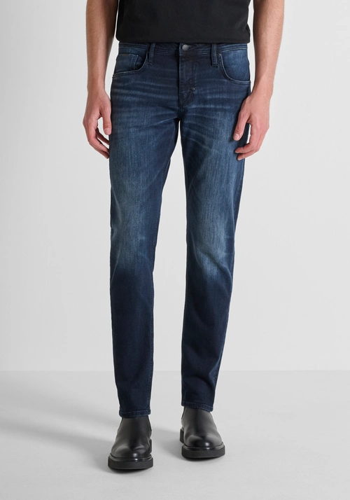 VAQUEROS COMFORT TAPERED FIT «KURT» EN DENIM NEGRO - Vaqueros | Antony Morato Online Shop