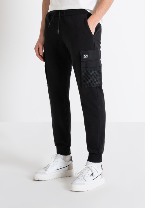 REGULAR FIT SWEATPANTS IN SUSTAINABLE COTTON-POLYESTER BLEND WITH LOGO PATCH - Pantalons | Antony Morato Online Shop
