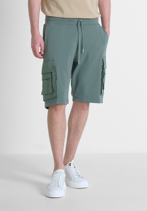 SHORT REGULAR FIT EN MOLLETON AVEC LOGO EN MÉTAL - Pantalons | Antony Morato Online Shop