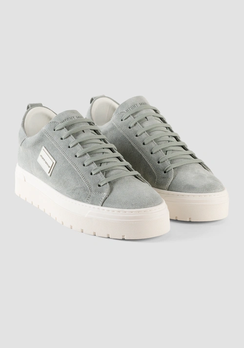 SUEDE TRAINERS WITH METAL PLAQUE - Men's Sneakers | Antony Morato Online Shop
