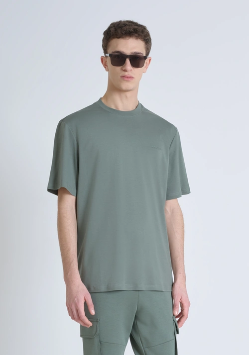 RELAXED FIT 100% COTTON JERSEY T-SHIRT WITH TONE-ON-TONE EMBOSSED LOGO LETTERING - Clothing | Antony Morato Online Shop