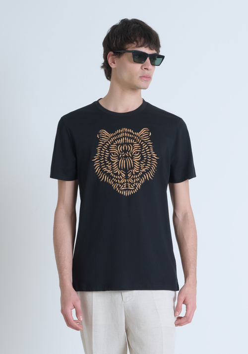REGULAR FIT T-SHIRT AUS BAUMWOLLJERSEY MIT KORK-LOGO-AUFDRUCK - Mood Marrakech | Antony Morato Online Shop