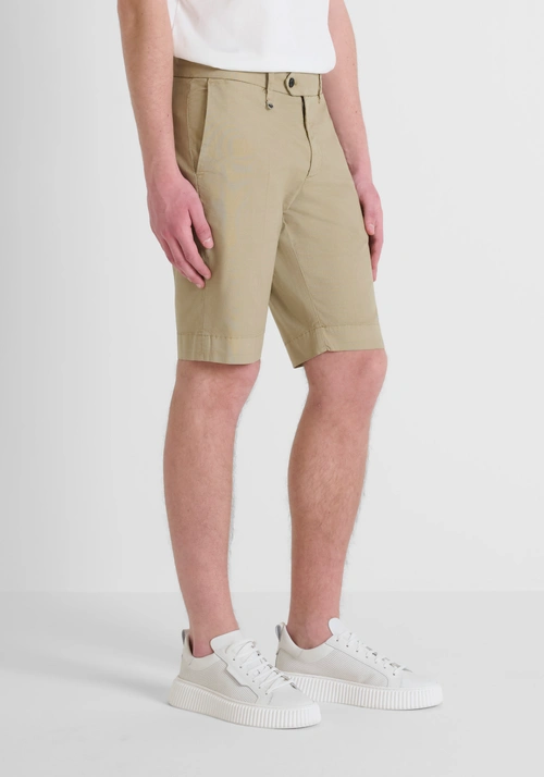 SKINNY FIT SHORTS "BRYAN" IN STRETCH COTTON BLEND WITH MICRO PATTERN - Men's Trousers | Antony Morato Online Shop