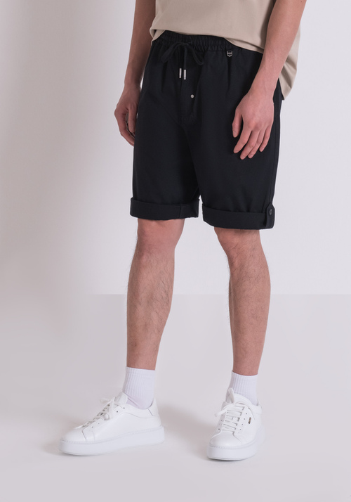 STEVEN" REGULAR FIT MICRO-ARMORED STRETCH COTTON SHORTS - Men's Shorts | Antony Morato Online Shop