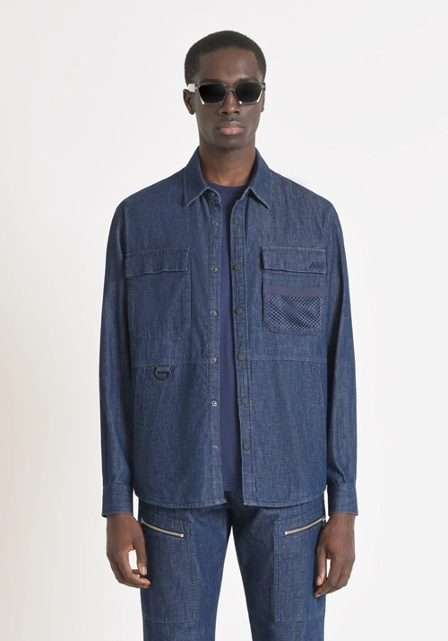 HEMD REGULAR FIT AUS DENIM MIT LOGO-STICKEREI UND TASCHEN - Hemden | Antony Morato Online Shop