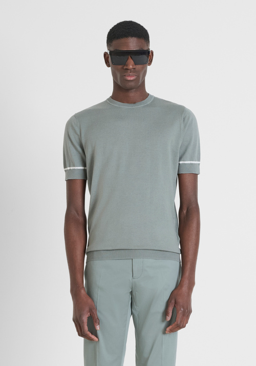SWEATER REGULAR FIT IN COTTON SUPER FINE YARN WITH LOGOED METAL BADGE - Men's Knitwear | Antony Morato Online Shop