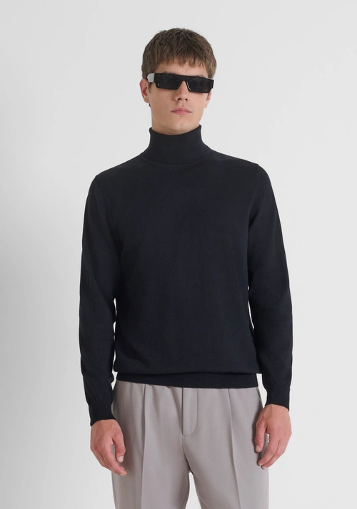 REGULAR FIT WOOL AND CASHMERE BLEND SWEATER WITH COLLAR - Total Black Outfit | Antony Morato Online Shop