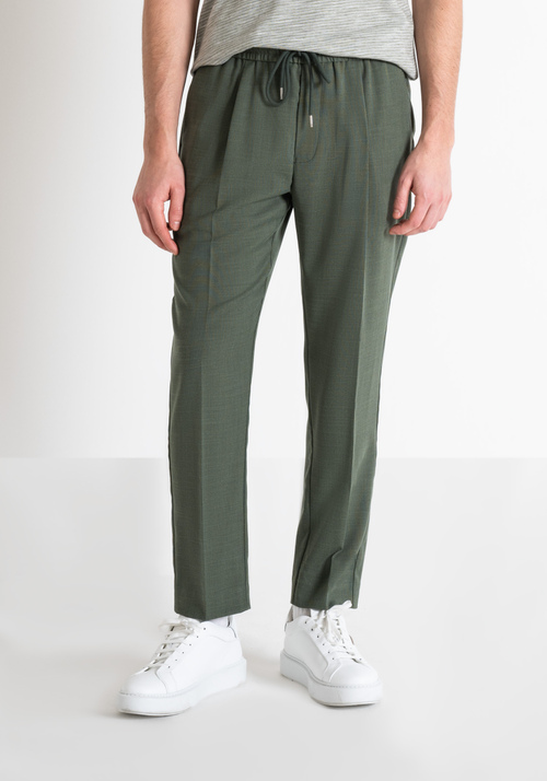 "NEIL" REGULAR FIT TROUSERS IN SLUB STRETCH VISCOSE BLEND FABRIC WITH DRAWSTRING - Preview Men's Collection Spring-Summer 2024 | Antony Morato Online Shop
