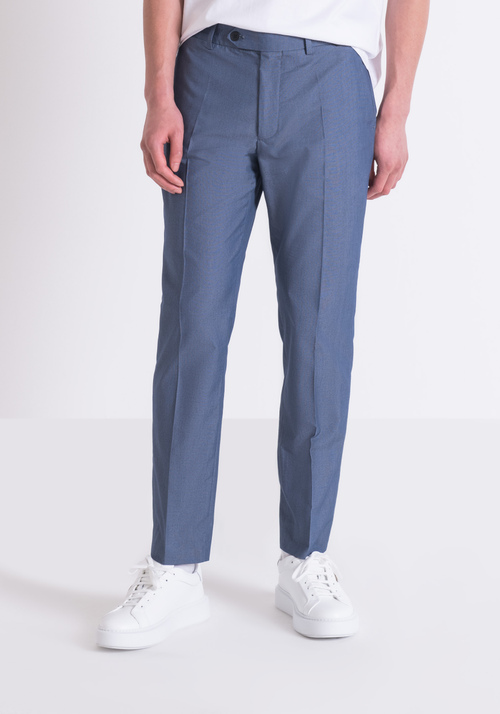 MARK SLIM FIT TROUSERS IN ELASTIC COTTON BLEND WITH LOGO FLAG - Men's Trousers | Antony Morato Online Shop