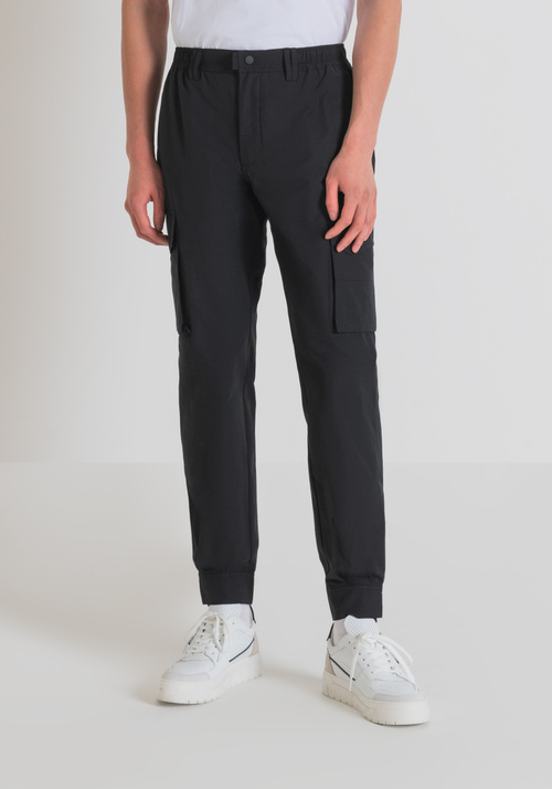 REGULAR FIT CARGO TROUSERS IN COTTON BLEND WITH ELASTICATED WAISTBAND AND VELCRO CLOSURE AT THE BOTTOM - Men's Trousers | Antony Morato Online Shop