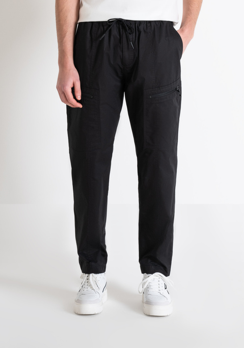 REGULAR FIT CARGO TROUSERS IN COTTON TWILL WITH ZIPPERED POCKETS AND LOGO PATCH - Trousers | Antony Morato Online Shop