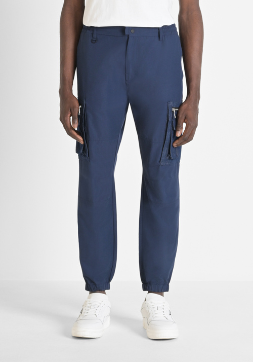 PANTALON REGULAR FIT « LARRY » EN COTON MÉLANGÉ IMPERMÉABLE - Pantalons | Antony Morato Online Shop