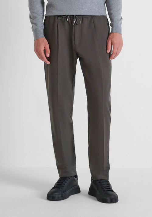 PANTALONI REGULAR FIT "NEIL" IN TWILL MISTO VISCOSA ELASTICA - Pantaloni Uomo | Antony Morato Online Shop