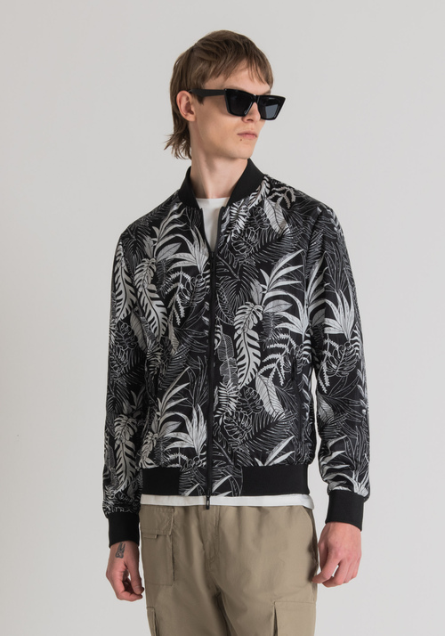 REGULAR FIT BOMBER JACKET IN TECHNICAL FABRIC WITH ALL-OVER JUNGLE MOTIF - Men's Field Jackets and Coats | Antony Morato Online Shop