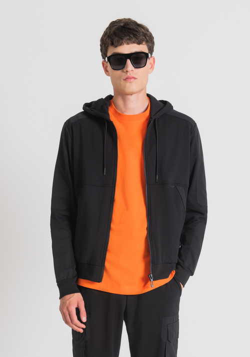 REGULAR FIT SWEATSHIRT IN SOLID COLOUR STRETCH COTTON-BLEND WITH HOOD AND TONE-ON-TONE PATCH - Sweatshirts | Antony Morato Online Shop