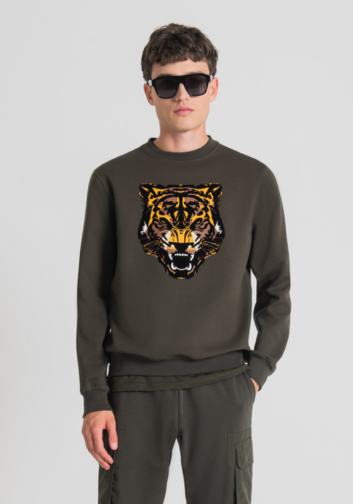 REGULAR FIT SWEATSHIRT IN COTTON BLEND WITH TIGER PRINT - Men's Sweatshirts | Antony Morato Online Shop