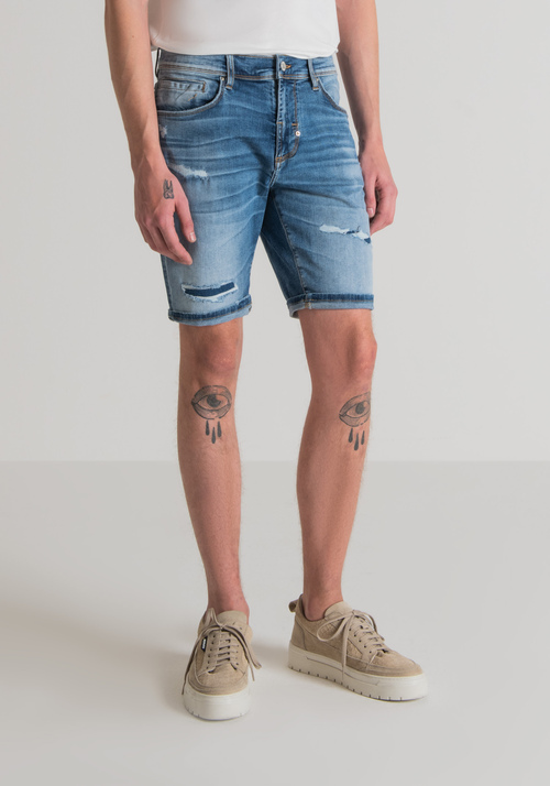 "DAVE" SKINNY FIT SHORTS IN COMFORT STRETCH DENIM WITH LIGHT WASH - Men's Shorts | Antony Morato Online Shop