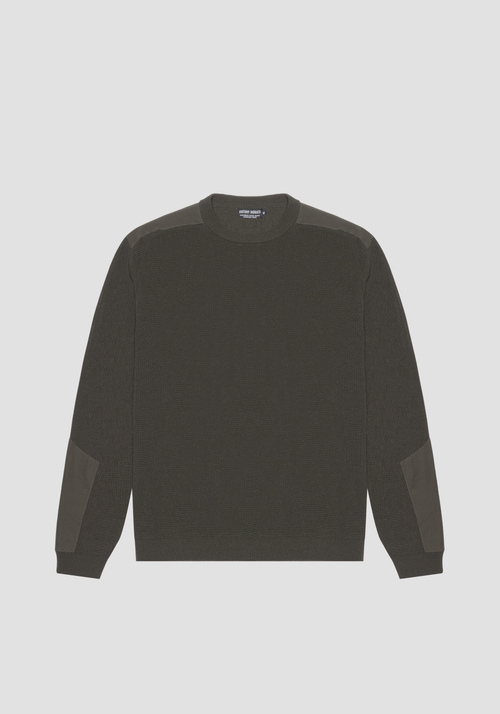 REGULAR FIT SWEATER IN SOFT COTTON AND VISCOSE BLEND YARN WITH TONE-ON-TONE  APPLICATIONS | Antony Morato