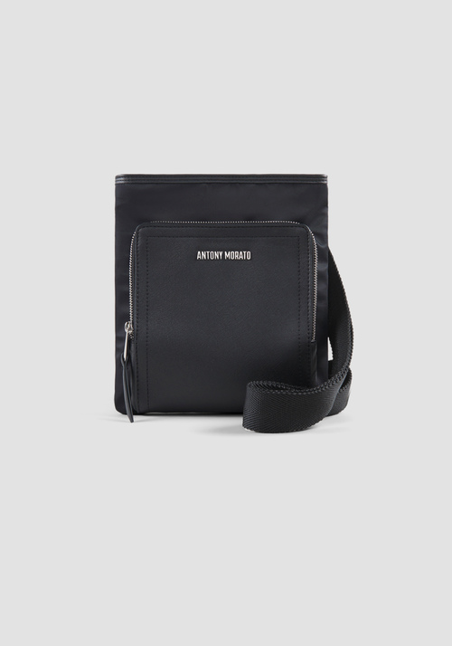 BOLSO MESSENGER CON BOLSILLO DE NAILON Y ECOPIEL MARTILLADA - Bolsos | Antony Morato Online Shop
